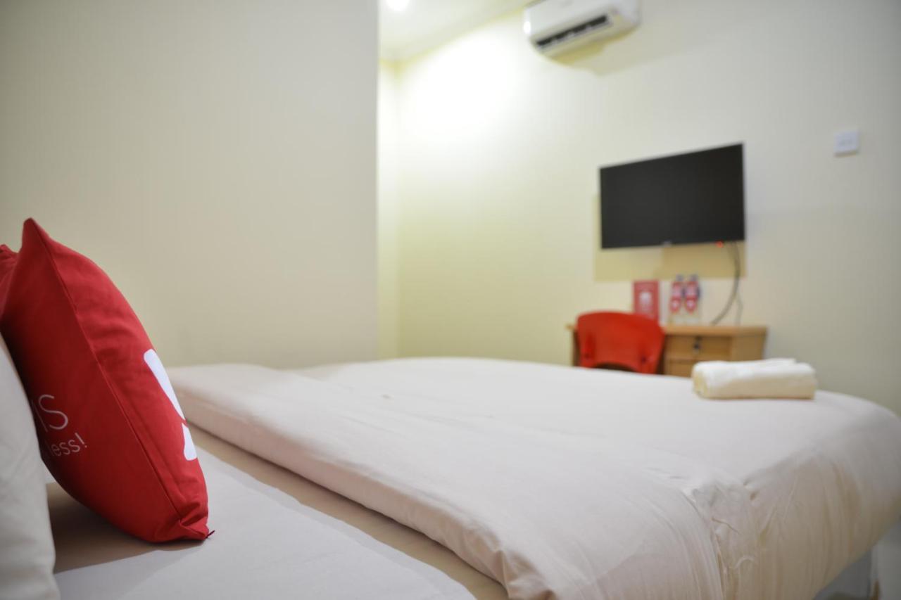 Zen Rooms Near Itc Roxy Mas Cakarta Dış mekan fotoğraf