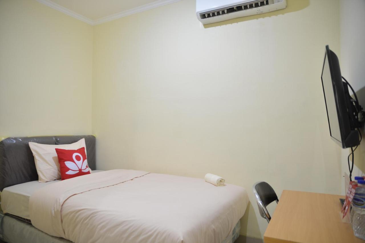 Zen Rooms Near Itc Roxy Mas Cakarta Dış mekan fotoğraf