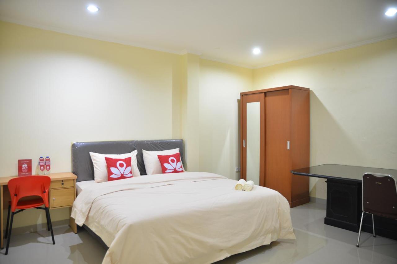 Zen Rooms Near Itc Roxy Mas Cakarta Dış mekan fotoğraf